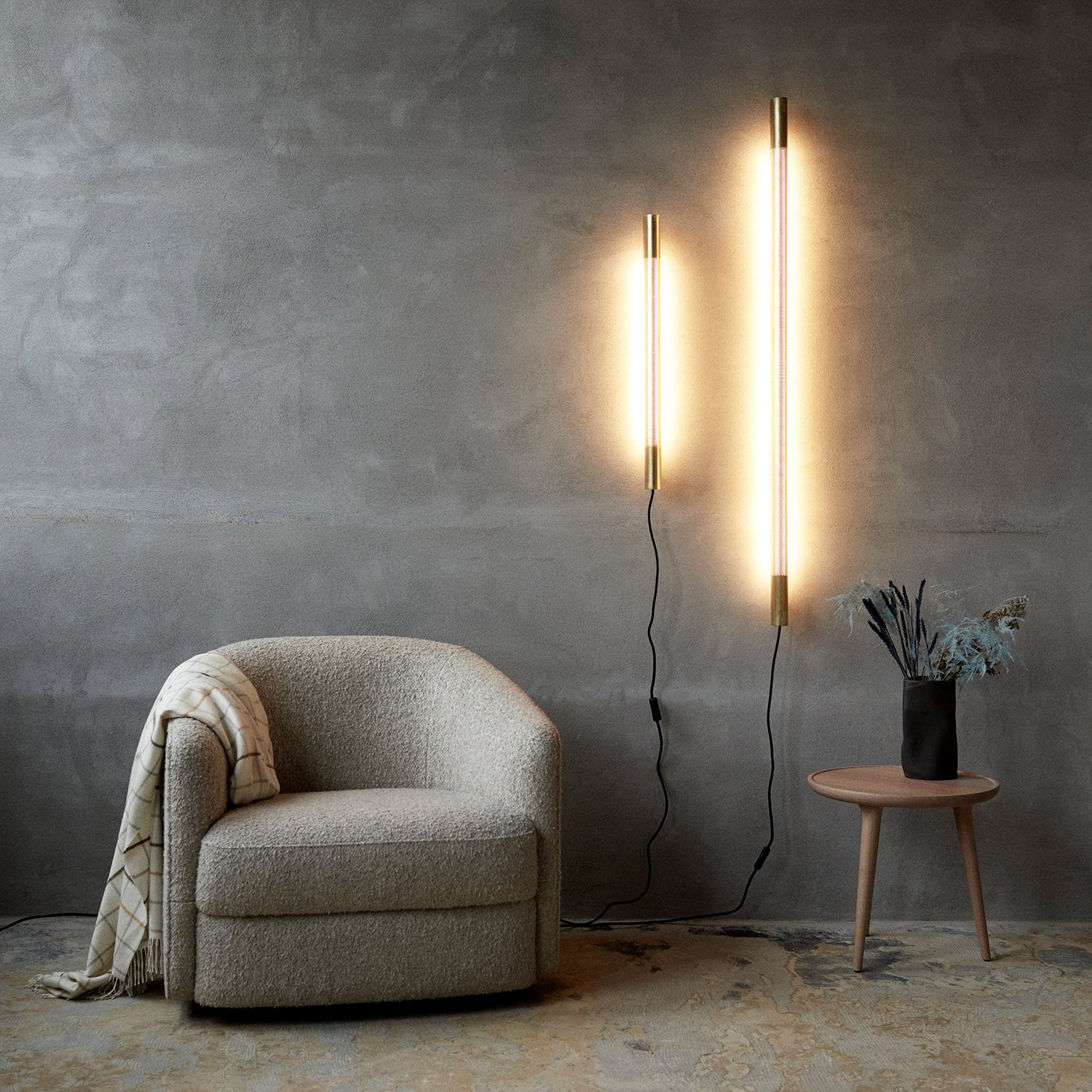 Radent wall lamp long brass