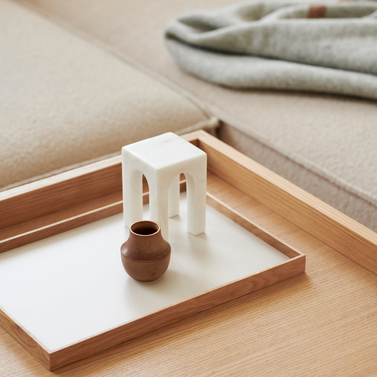 Frame tray medium oak/ beige