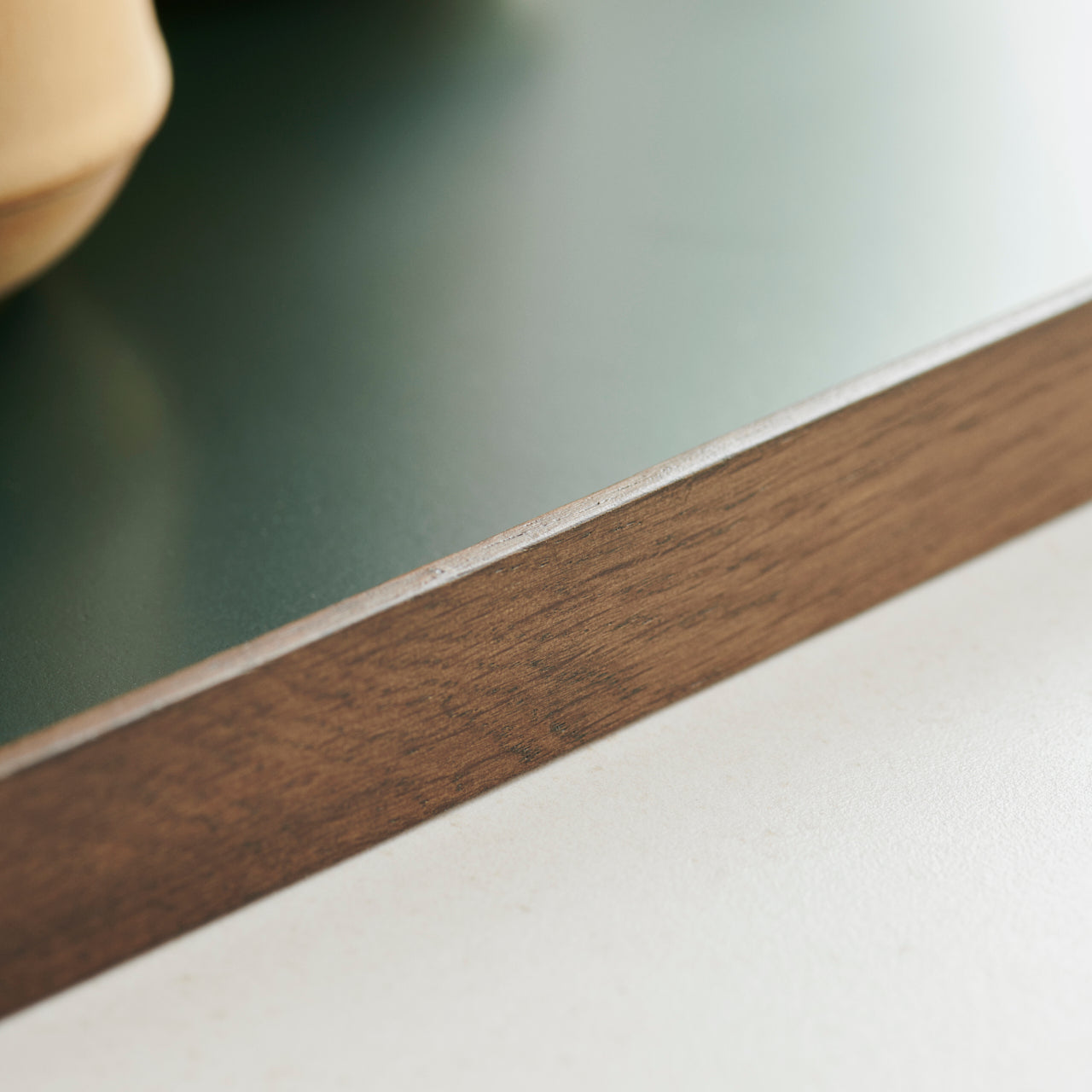 Frame tray medium smoked oak/ green