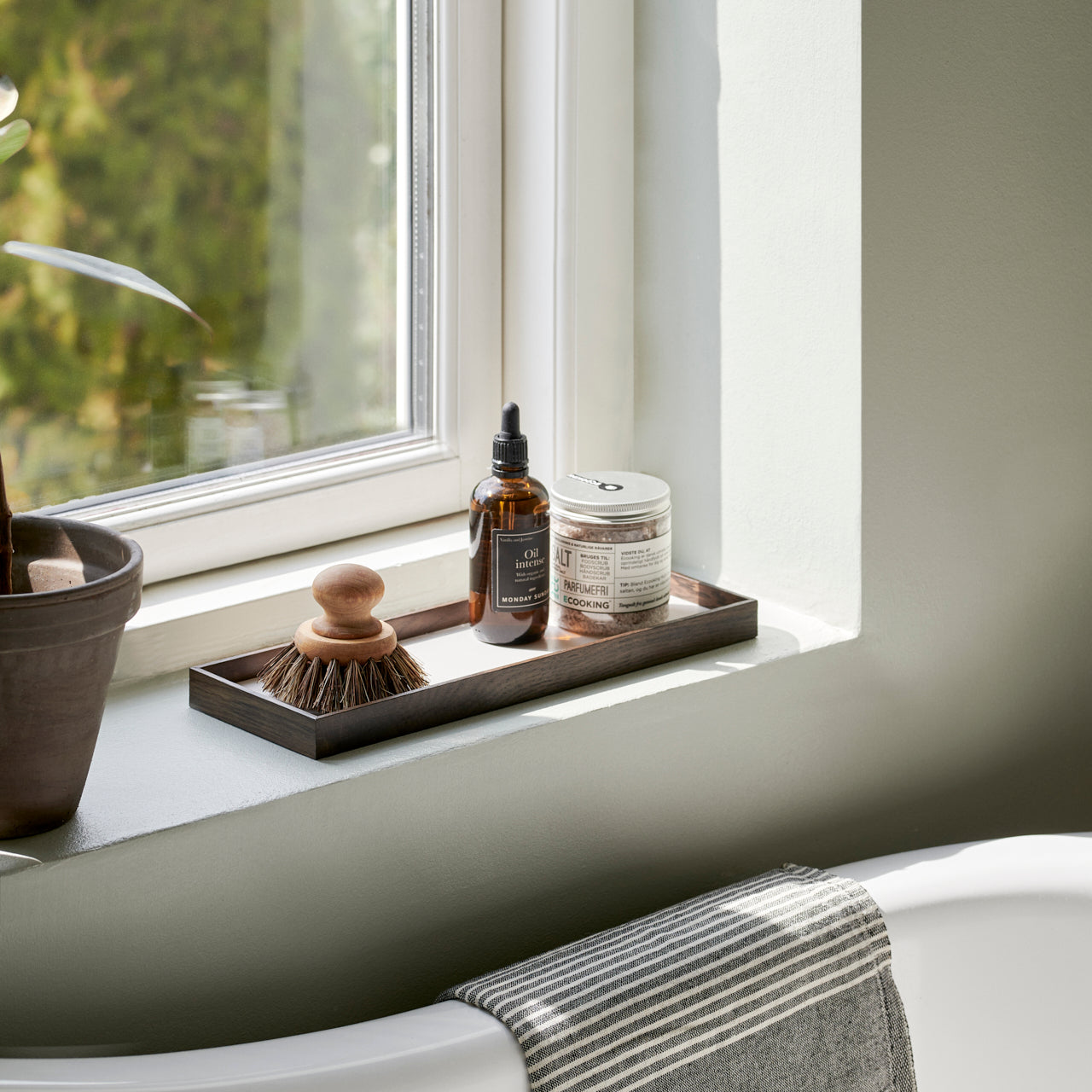 Frame tray small smoked oak/ beige