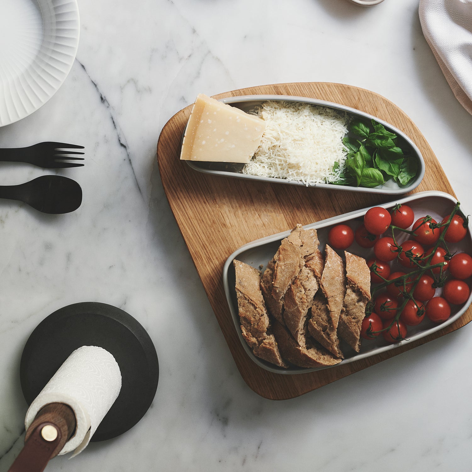 Grab kitchen roll holder smoked oak