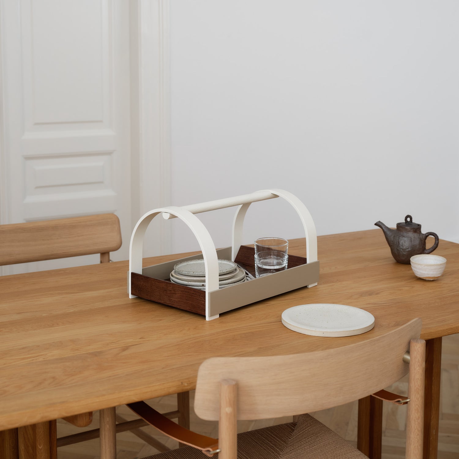 KYDO tray Dark Oak Beige White