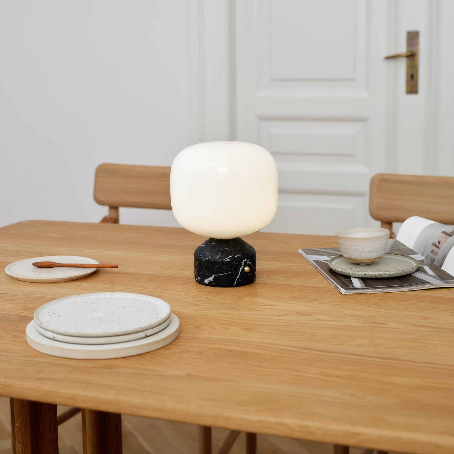 Meemo portable table lamp black marble