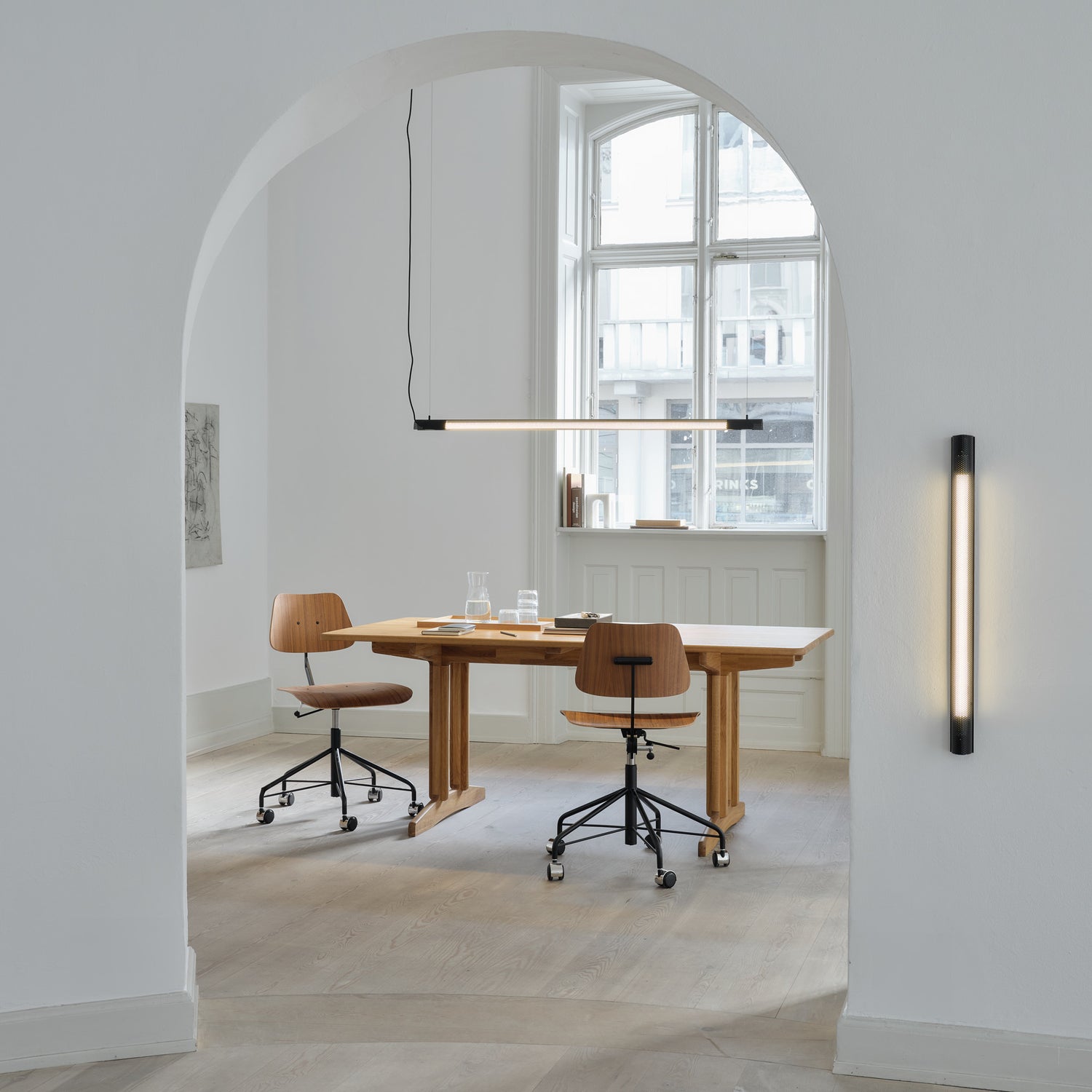 Radent pendant long black