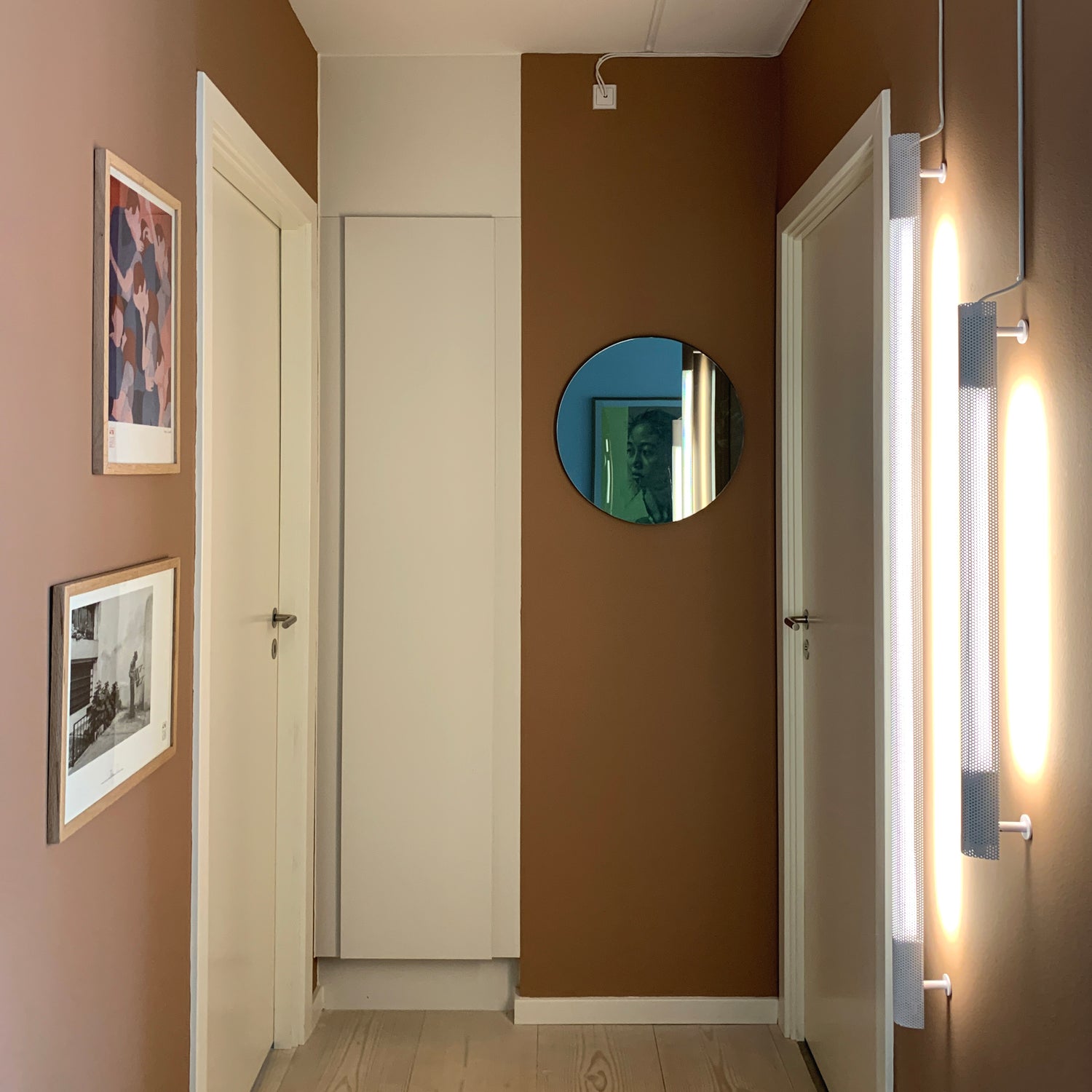 Radent wall lamp short white