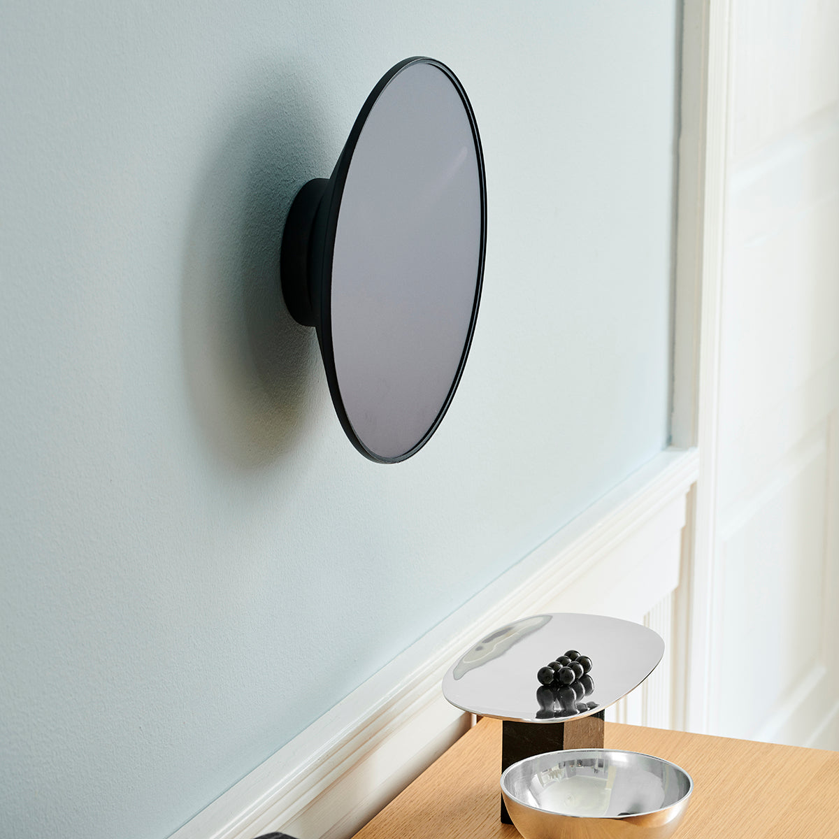 Momentt wall clock - black