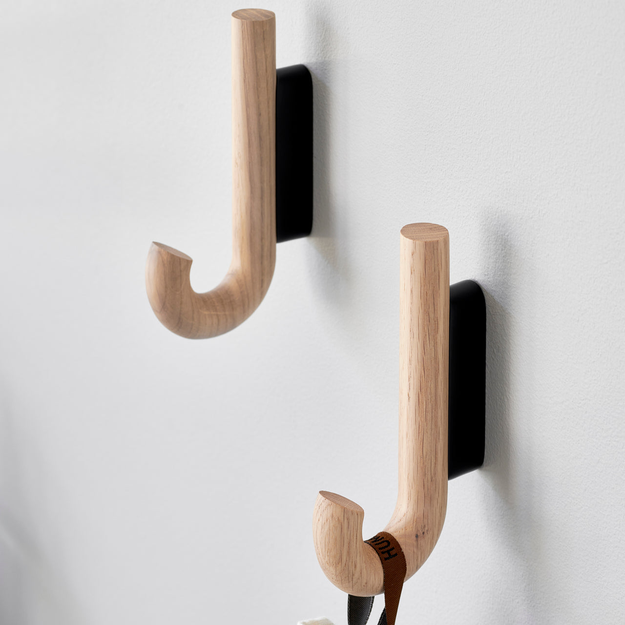 Hook mini oak/ black