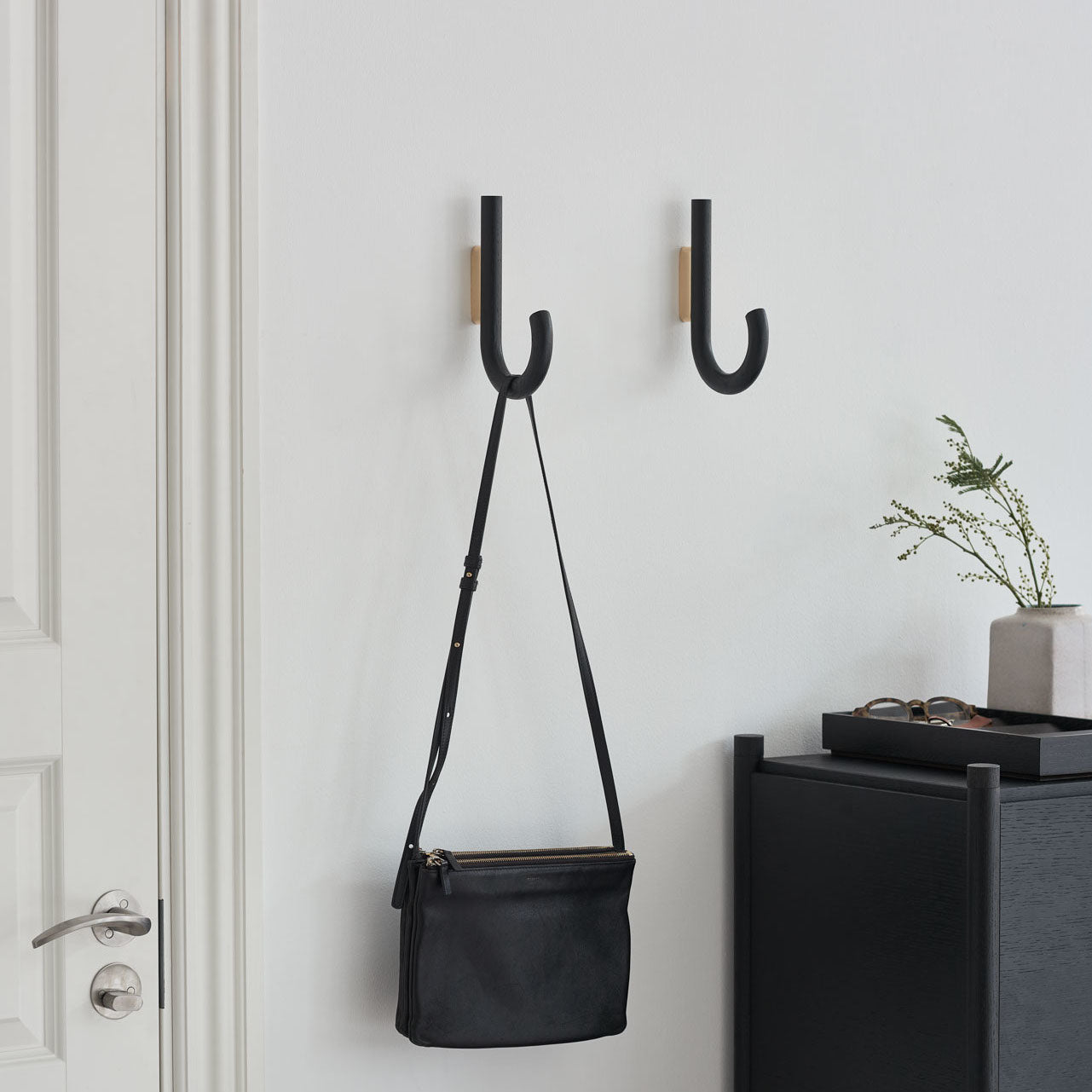 Hook black oak/ brass