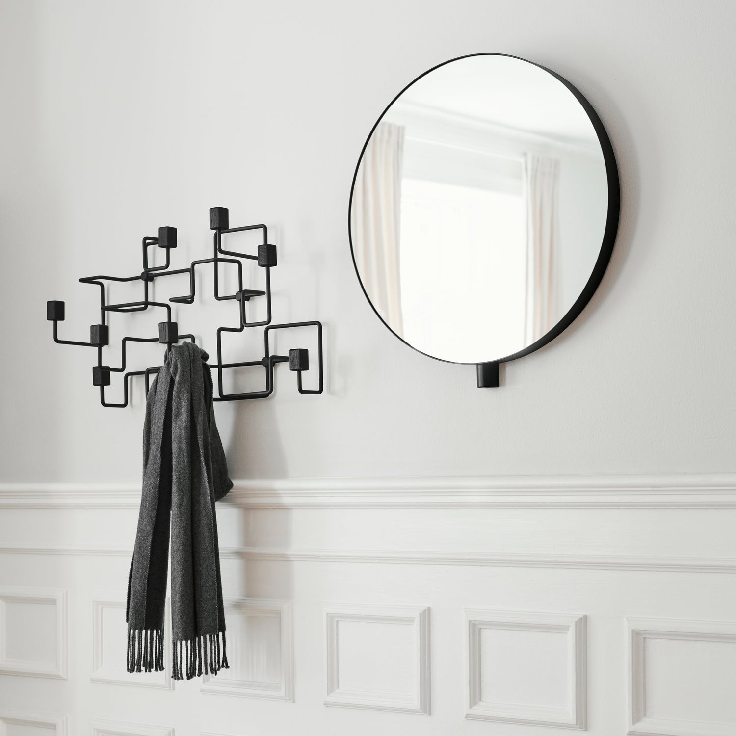 Underground coat rack black/ black oak