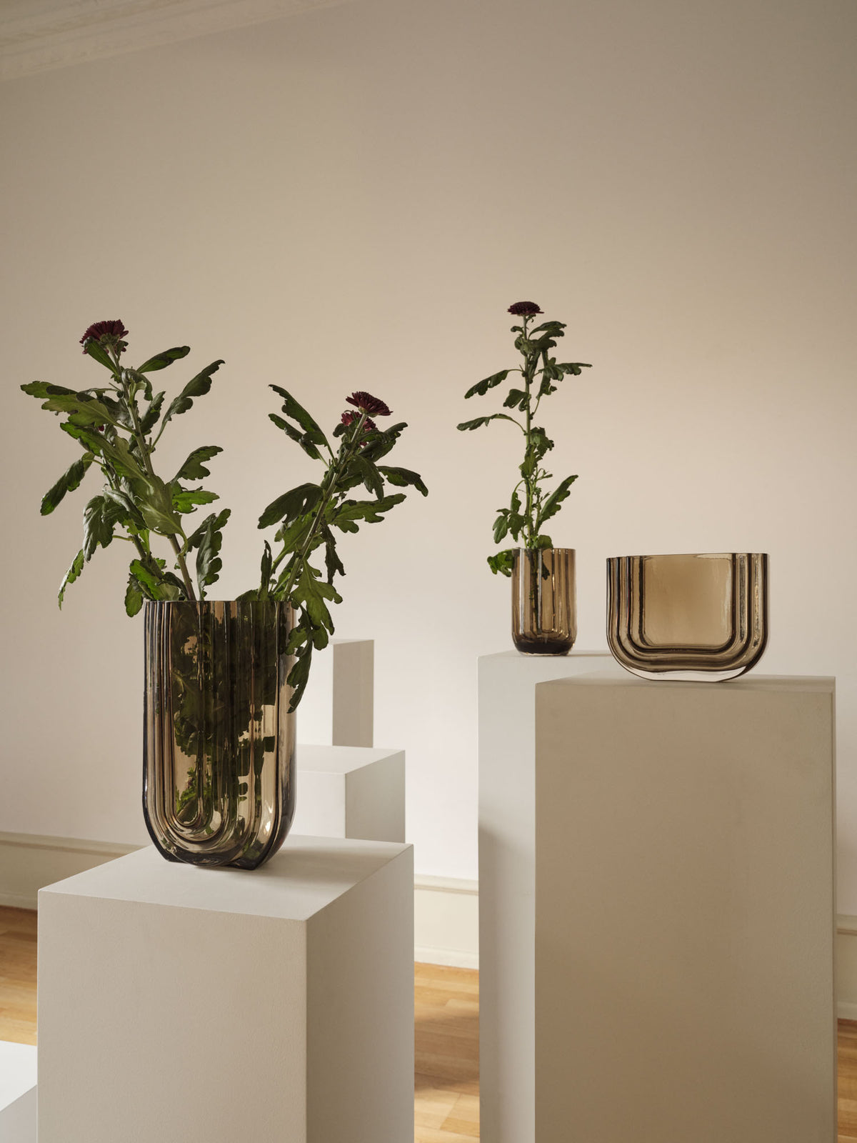Vima vase oval smoked