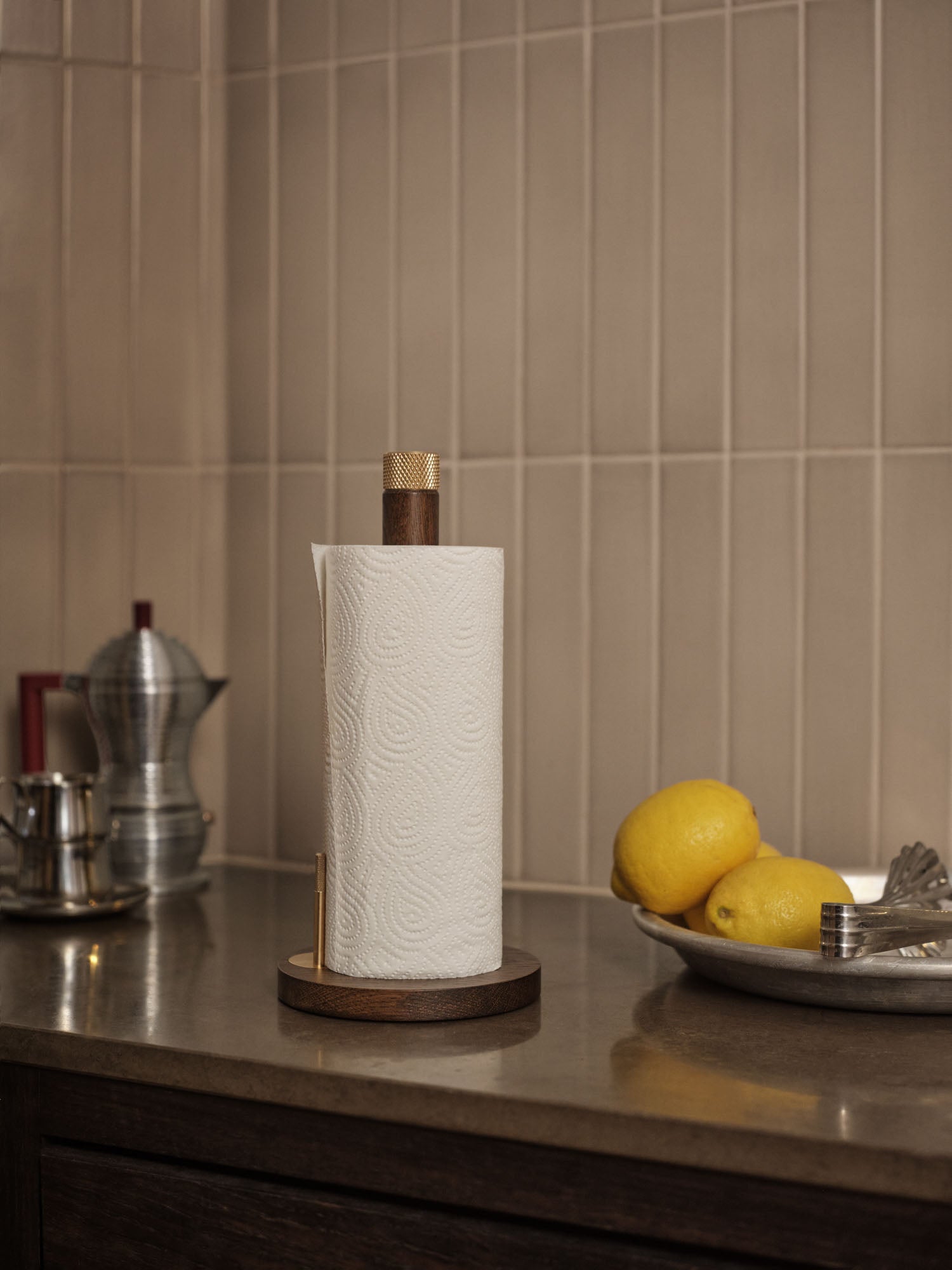 Sina kitchen roll holder dark oak/ brass