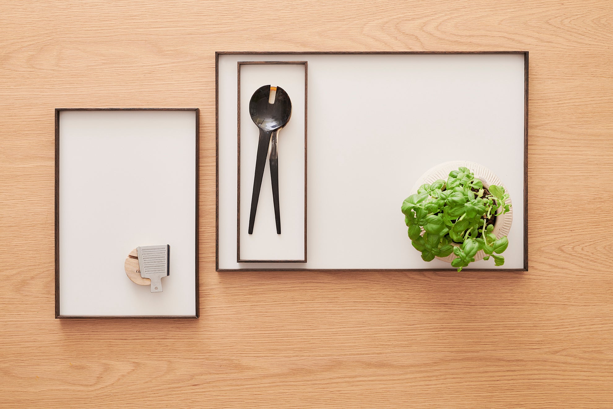 Frame tray small smoked oak/ beige