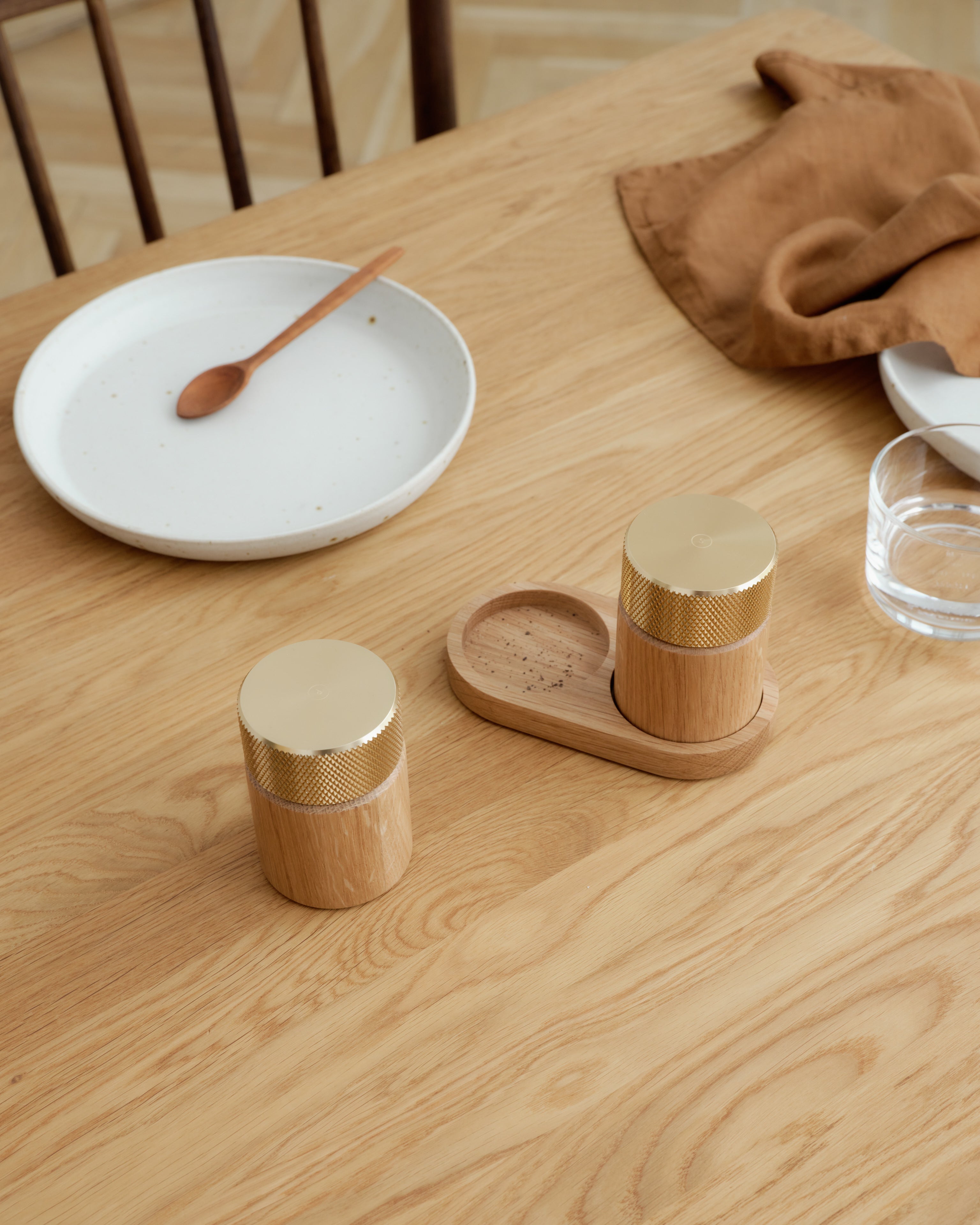 Sina salt and pepper mill oak/ brass