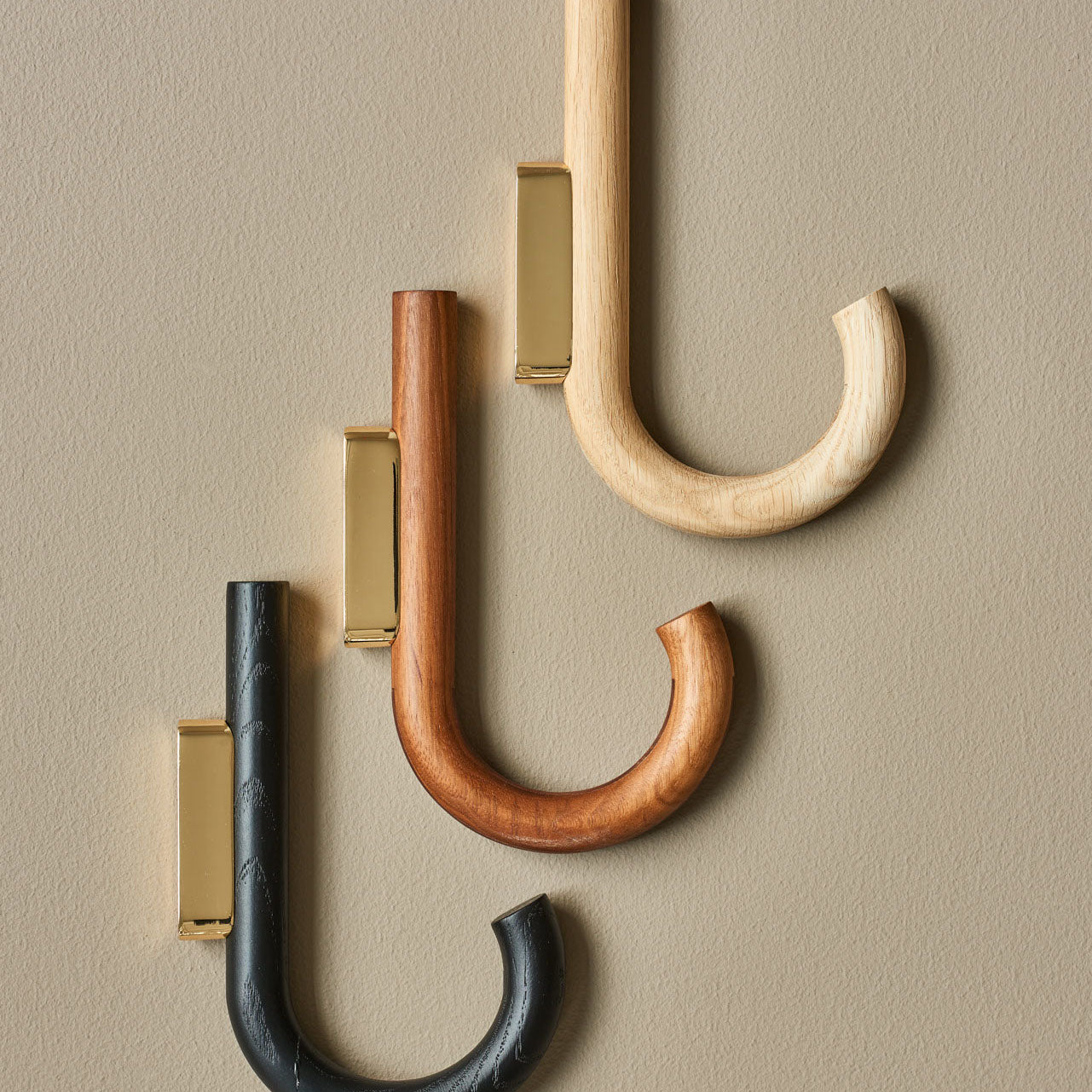 Hook black oak/ brass