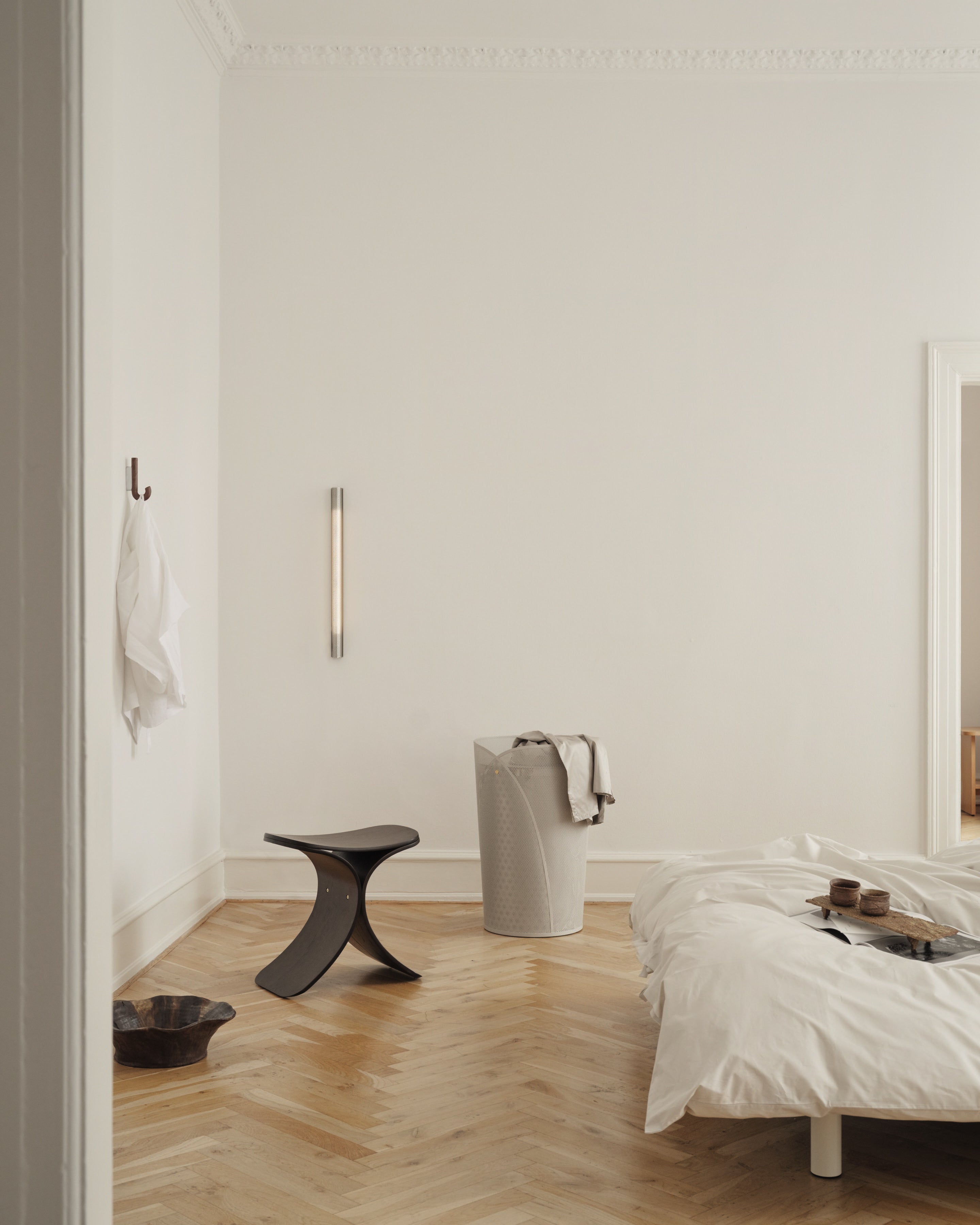 Radent hardwired wall lamp short steel