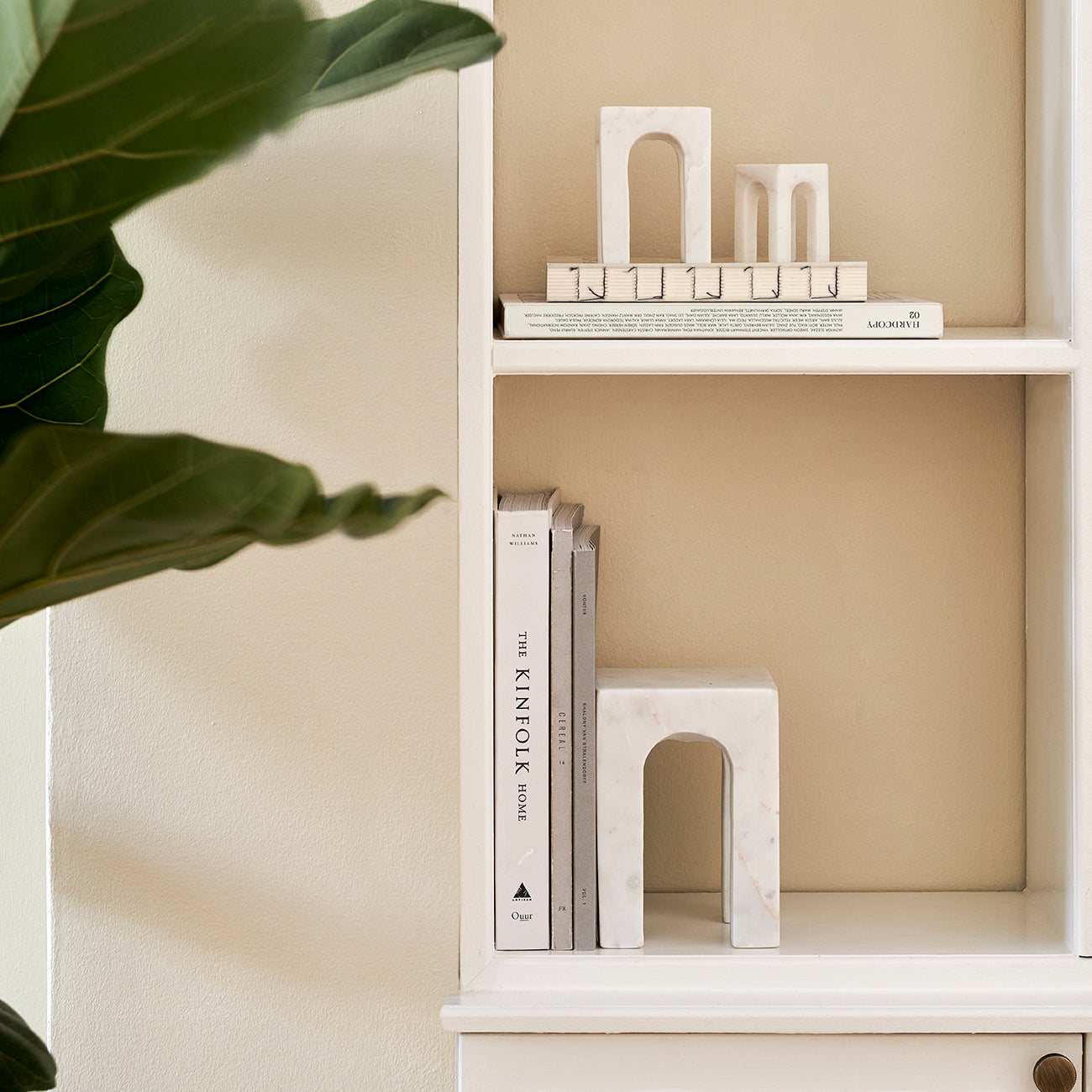 Arkis bookend white - Minor flaws
