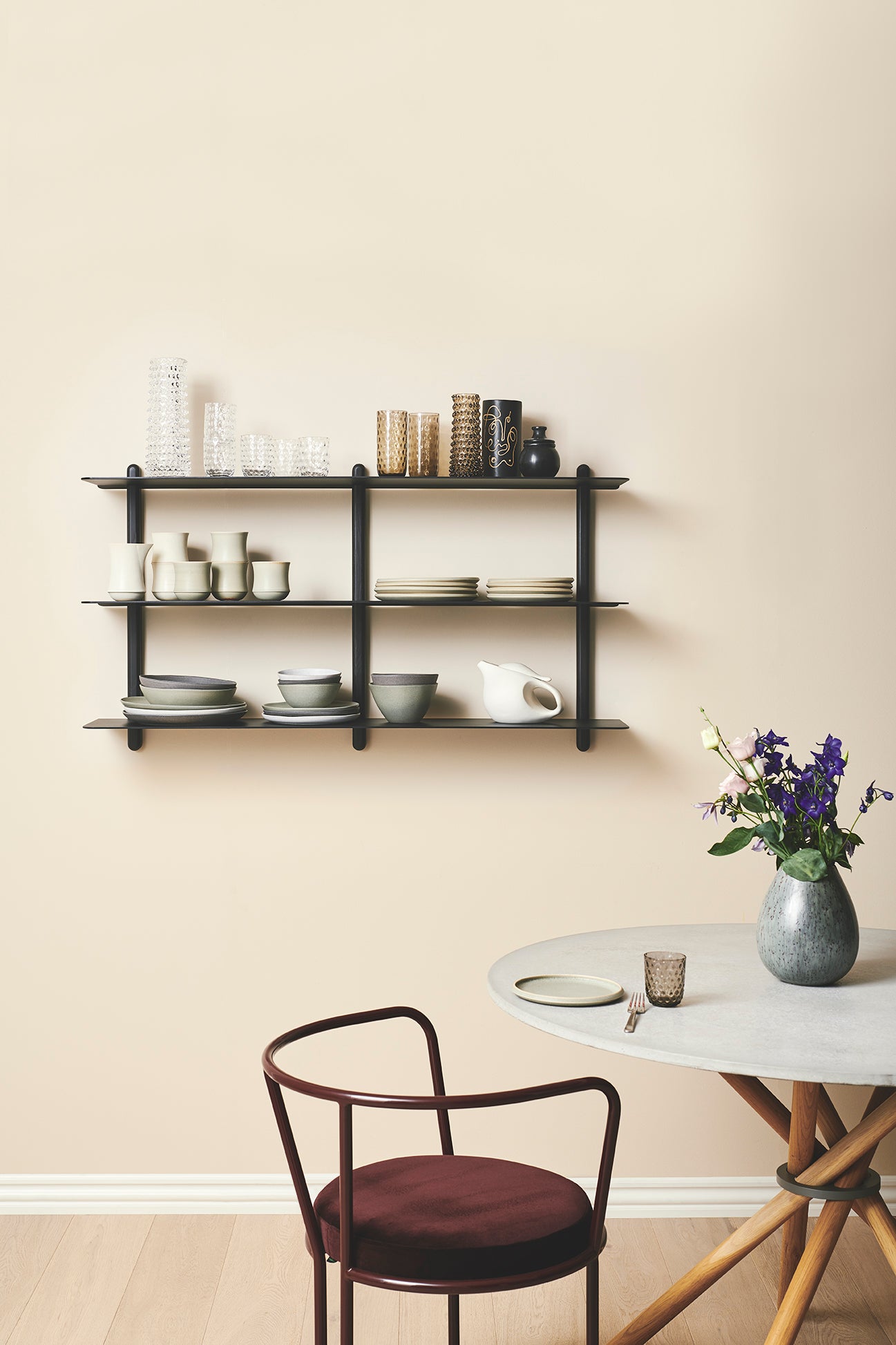 Nivo shelf large D black ash/ black