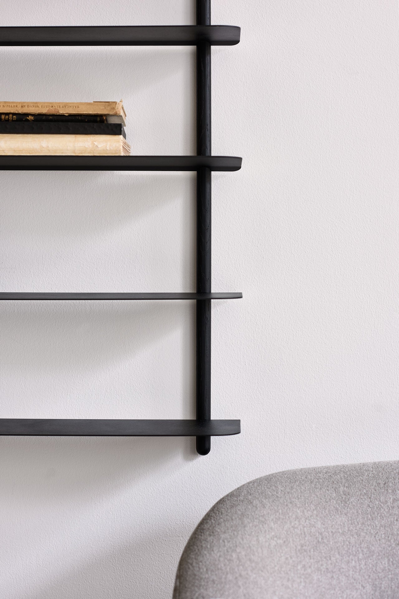 Nivo shelf E black ash/ black