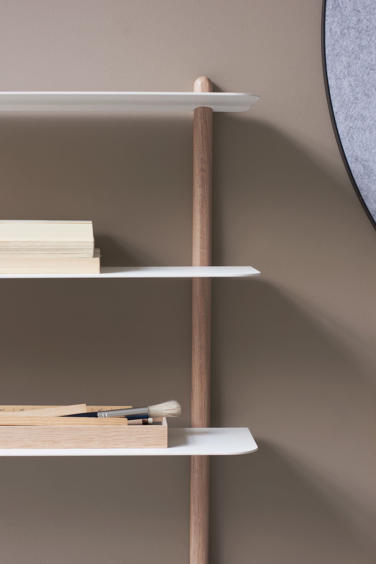 Nivo shelf E light oak/ white