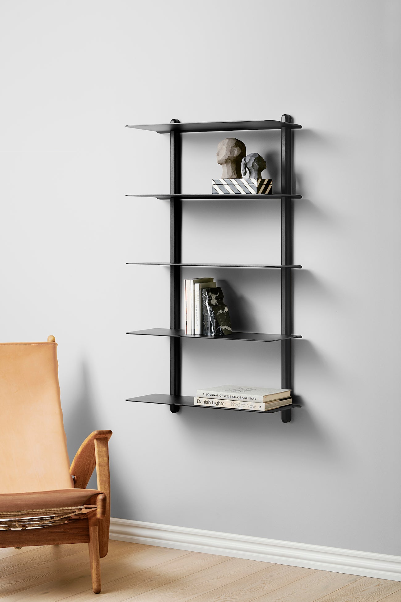 Nivo shelf large E black ash/ black