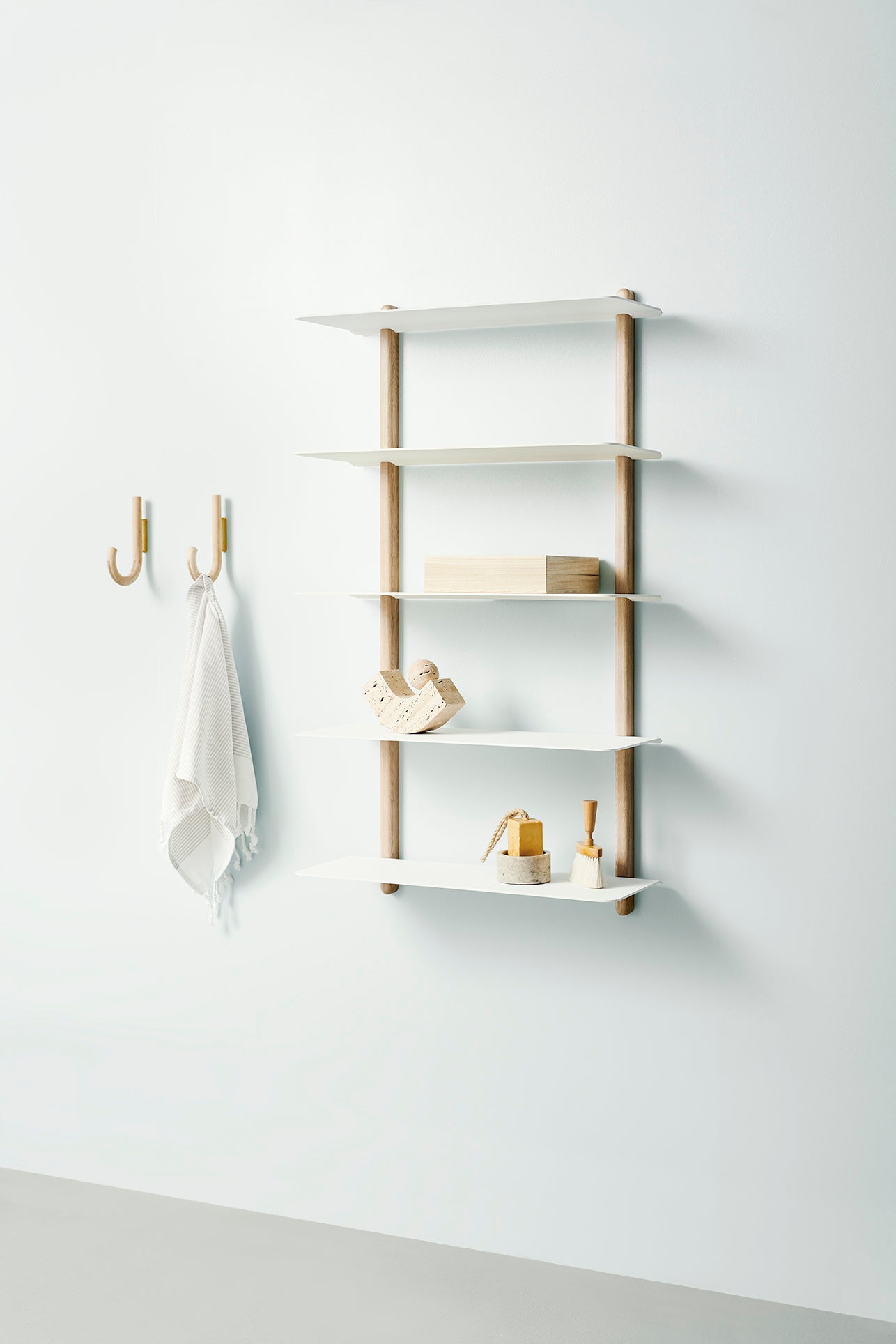 Nivo shelf large E light oak/ white