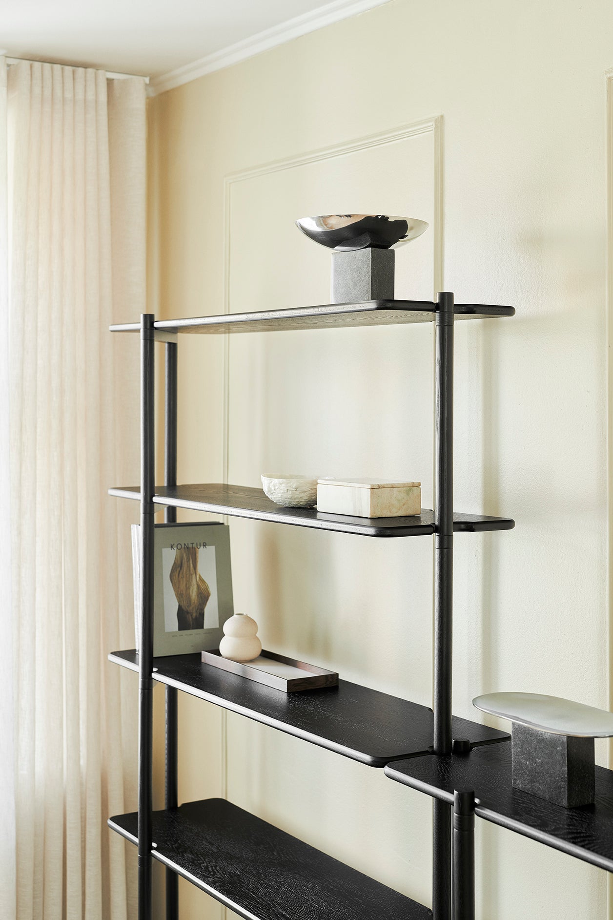 Invi bookcase black ash