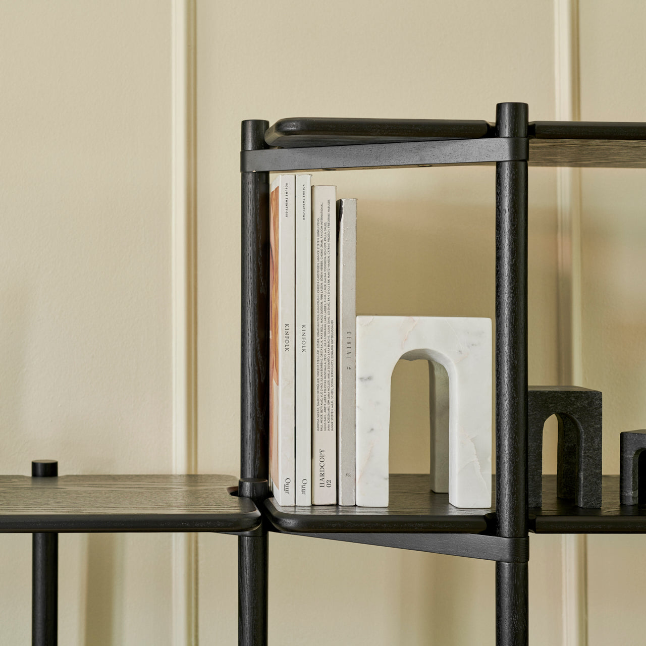 Invi bookcase