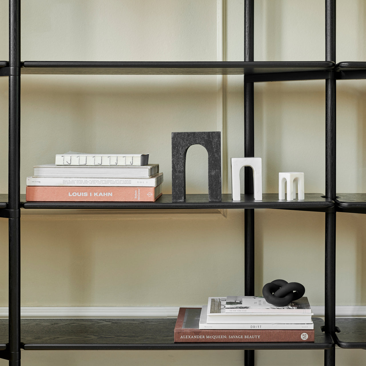 Invi bookcase