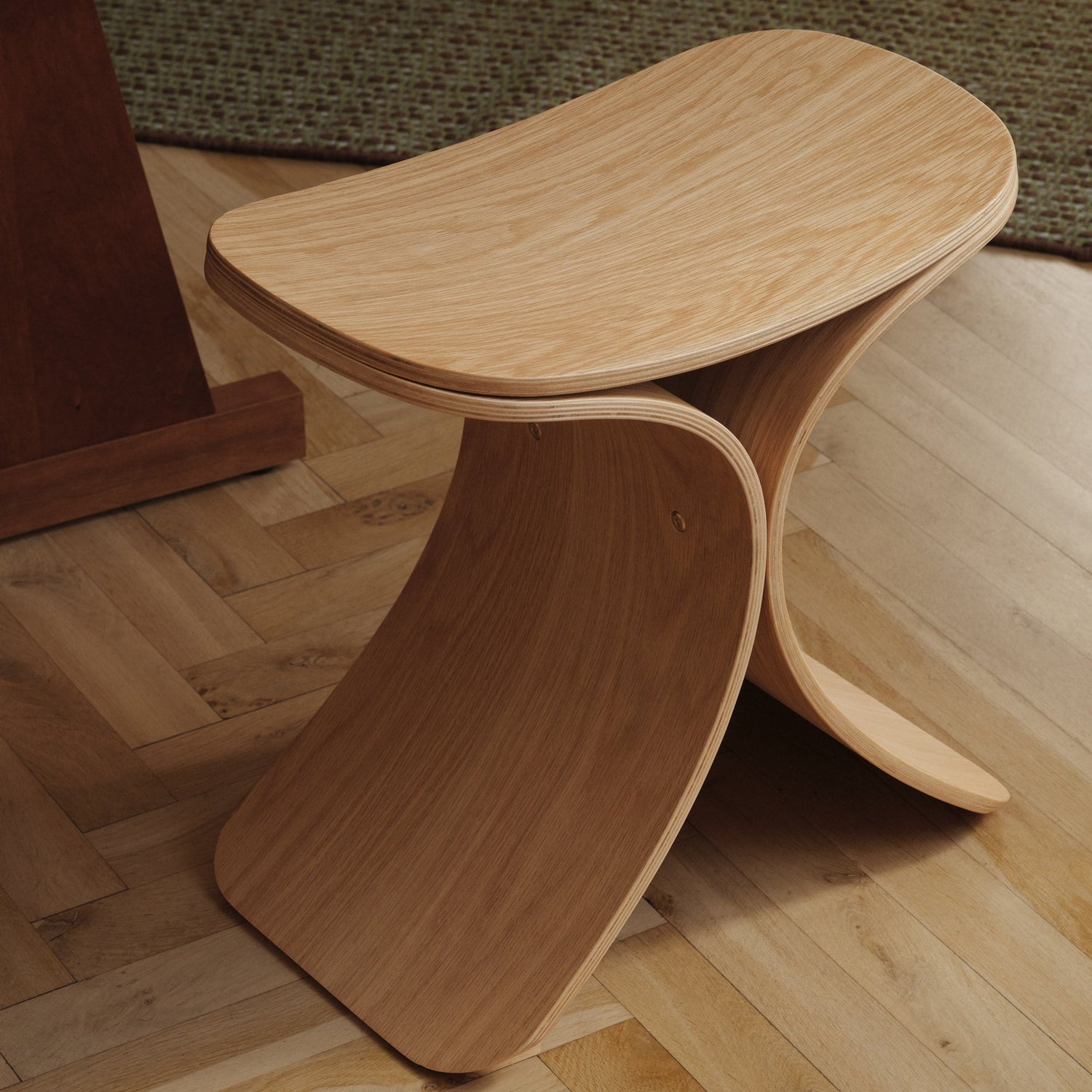 Luno stool oak