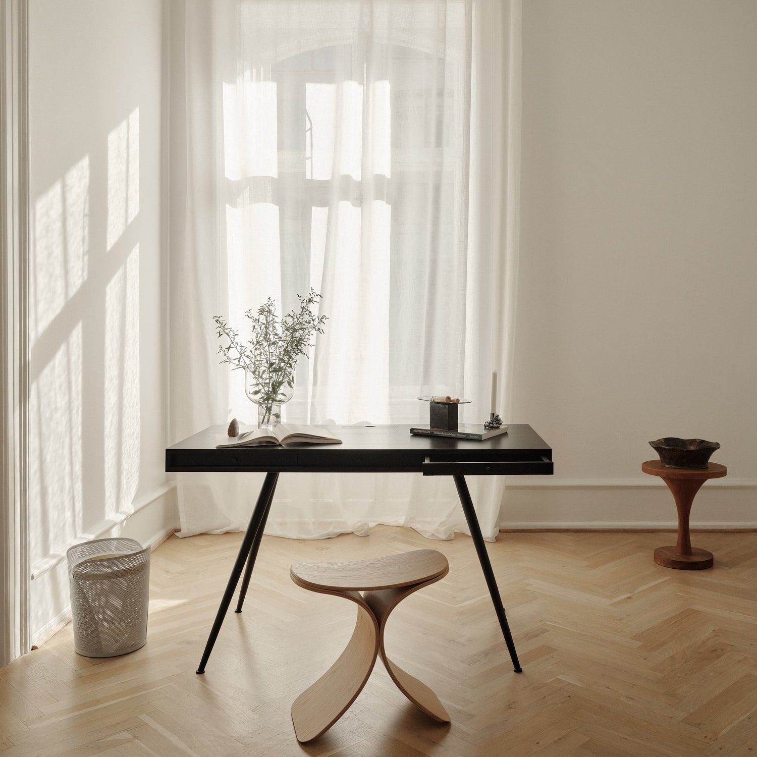 Luno stool oak