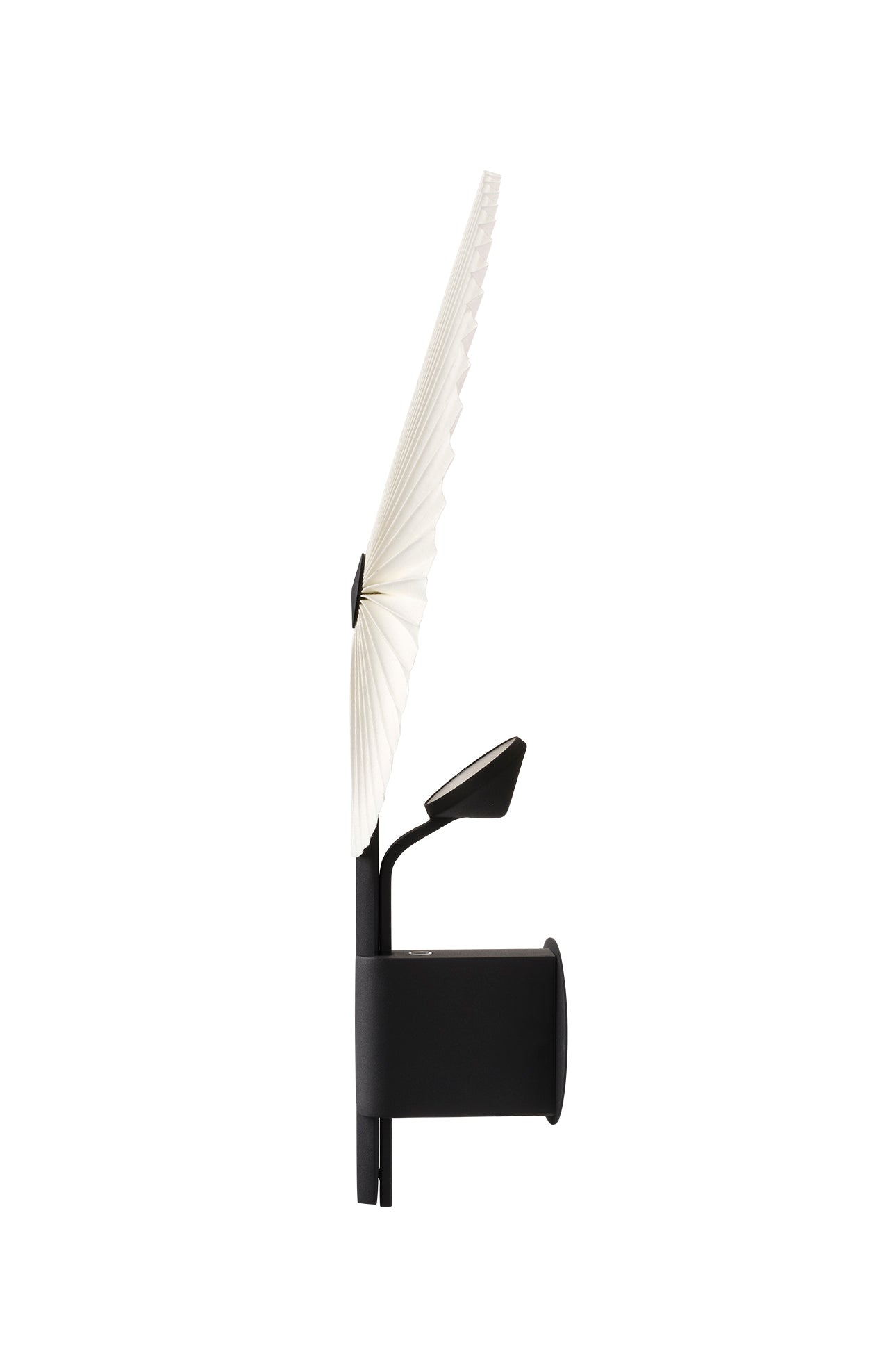 Liris wall lamp black