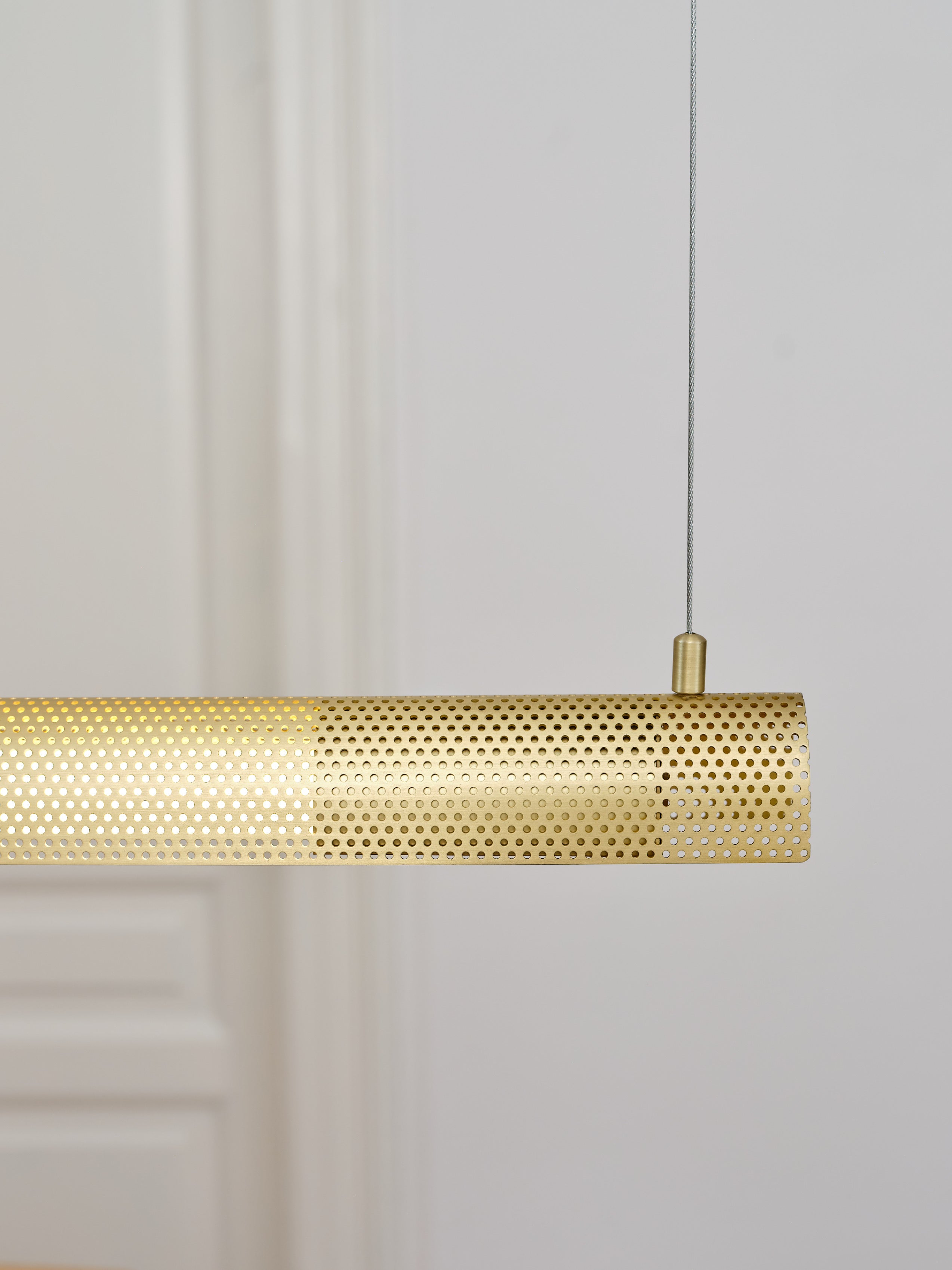 Radent pendant long brass