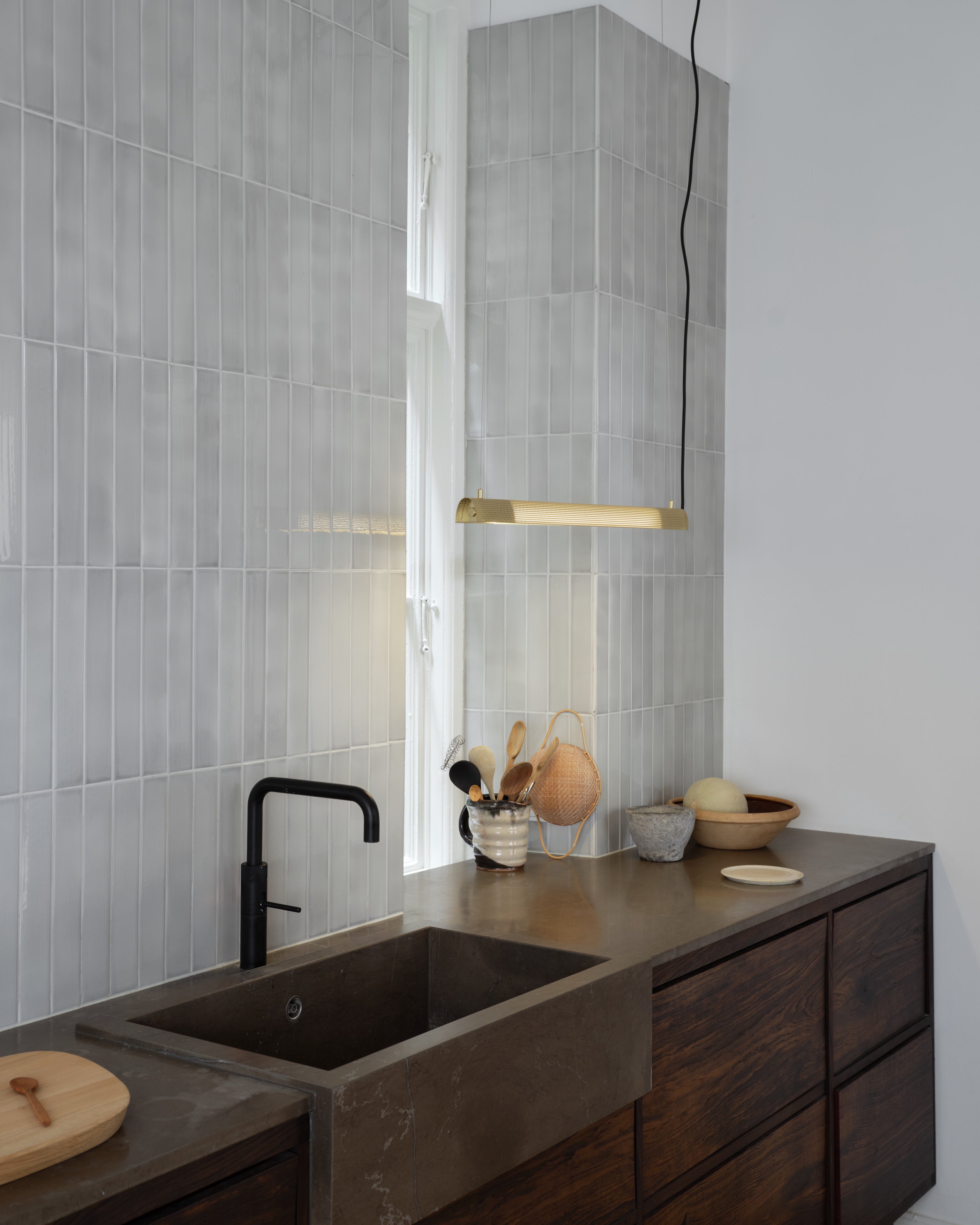 Radent pendant short brass