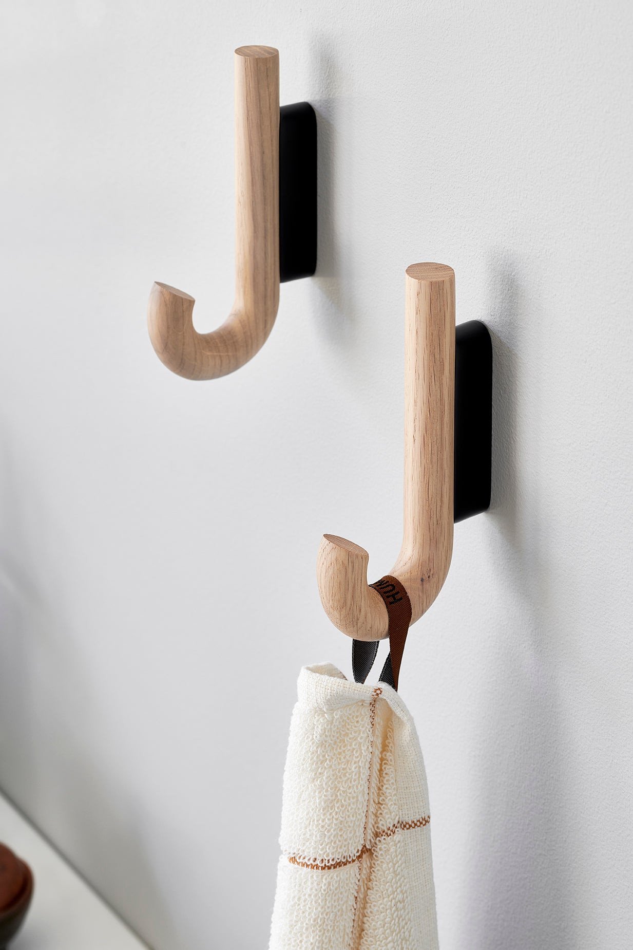 Hook mini oak/ black