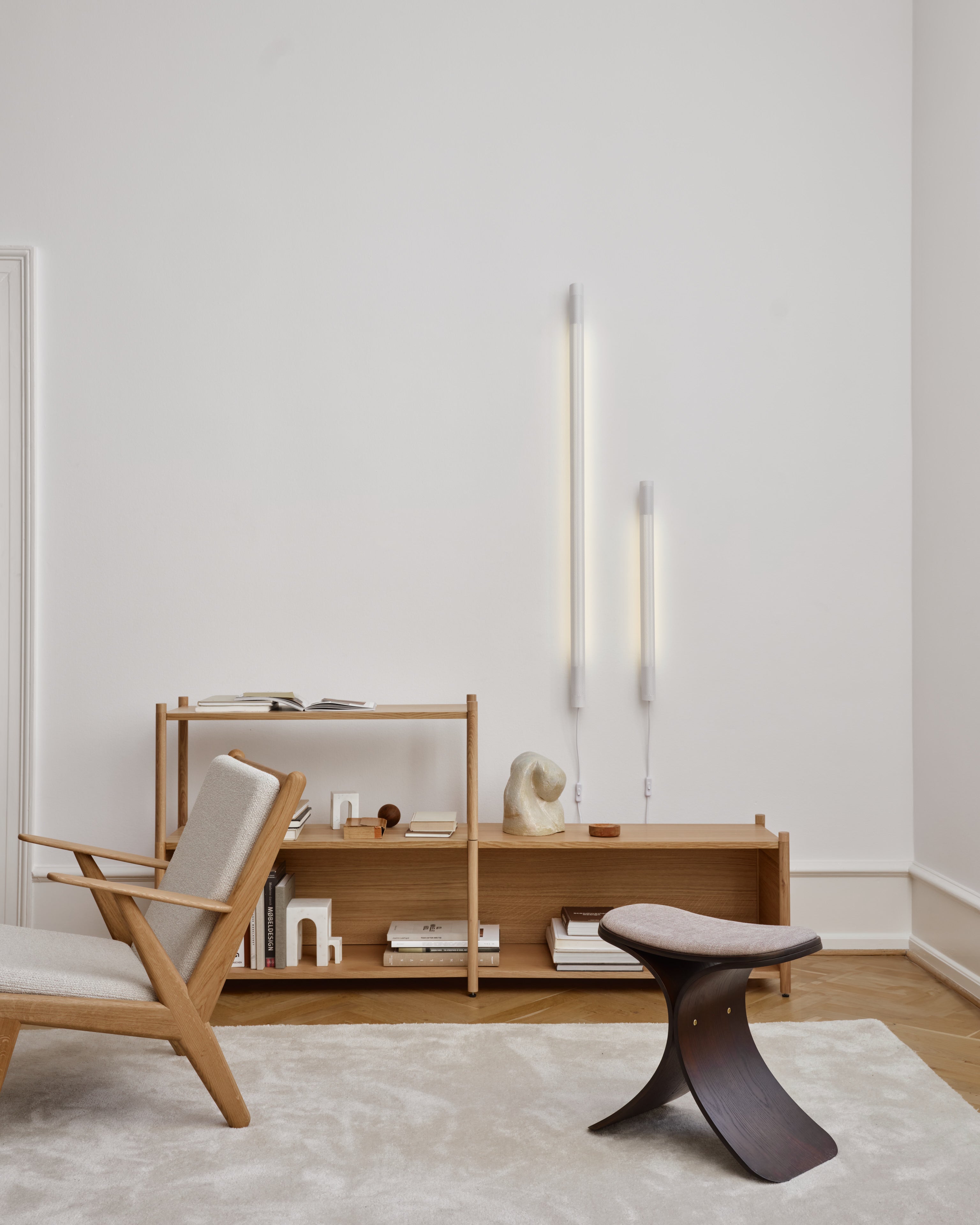 Radent wall lamp long white