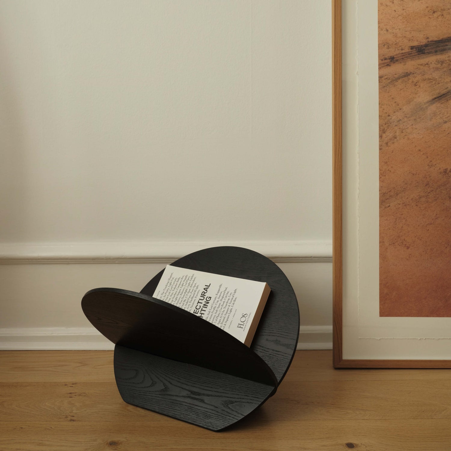 Silia Magazine holder black ash