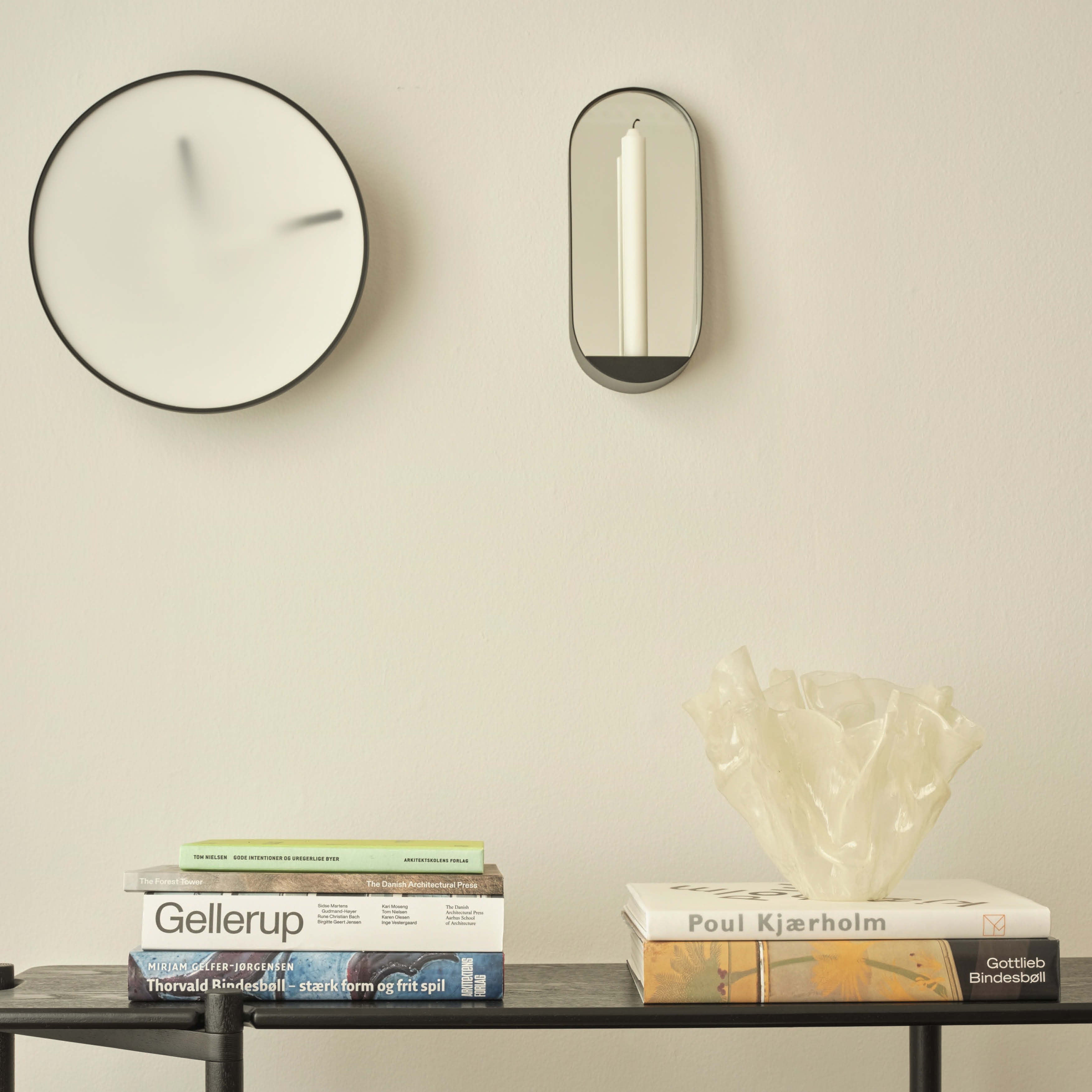 MOMENTT Wall Clock ホワイト/ブラック Momentt wall clock - white – Gejst Design
