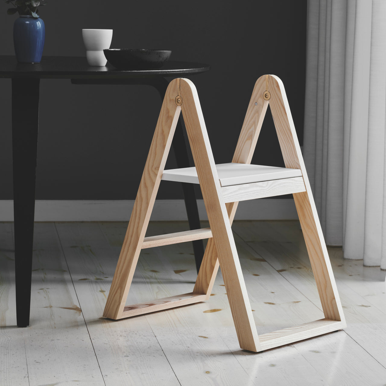 Reech stepladder ash