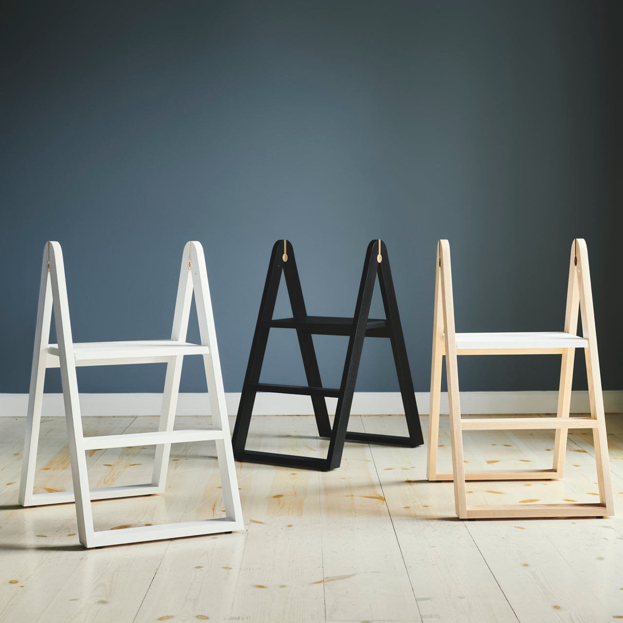 Reech stepladder white