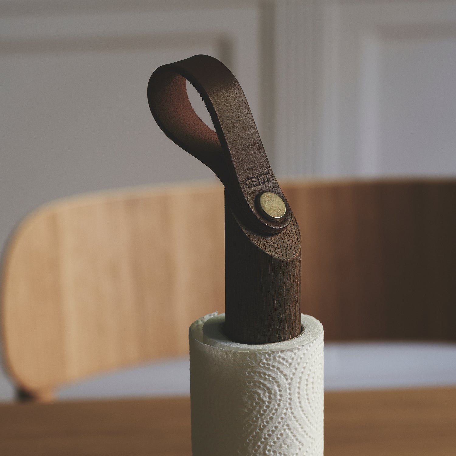 Grab kitchen roll holder smoked oak