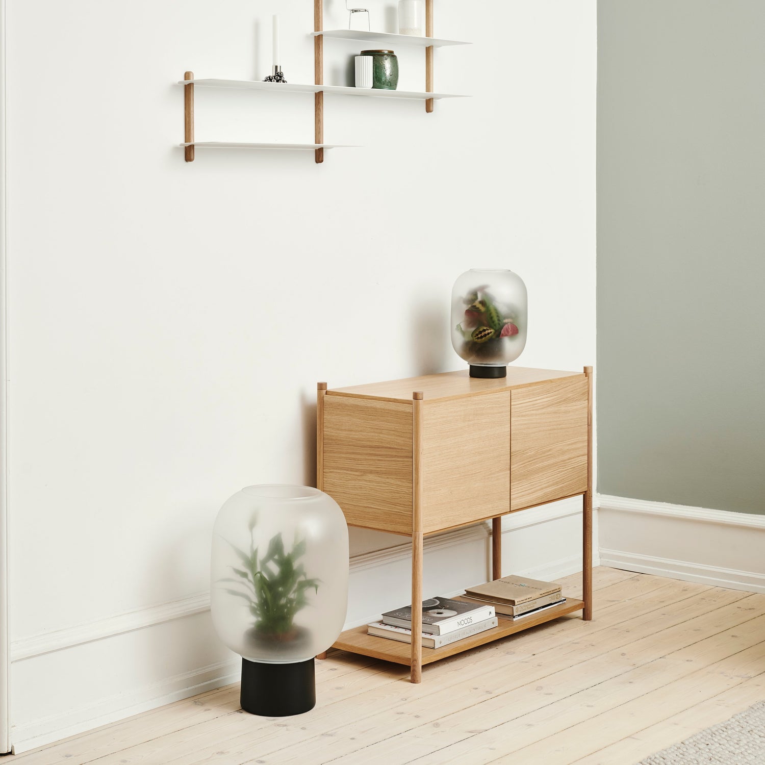 Sceene bookcase C light oak